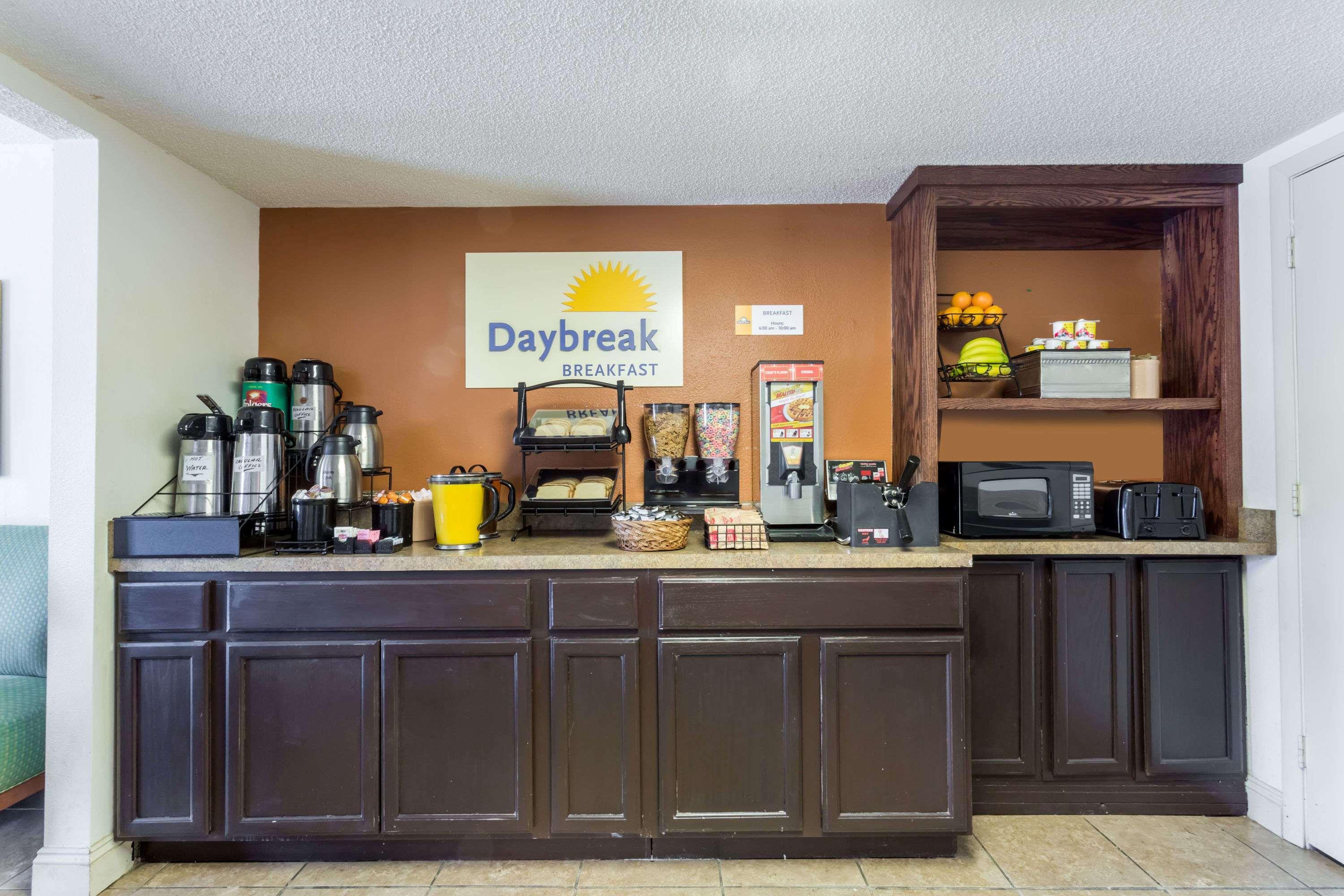 Days Inn By Wyndham Tappahannock Dış mekan fotoğraf